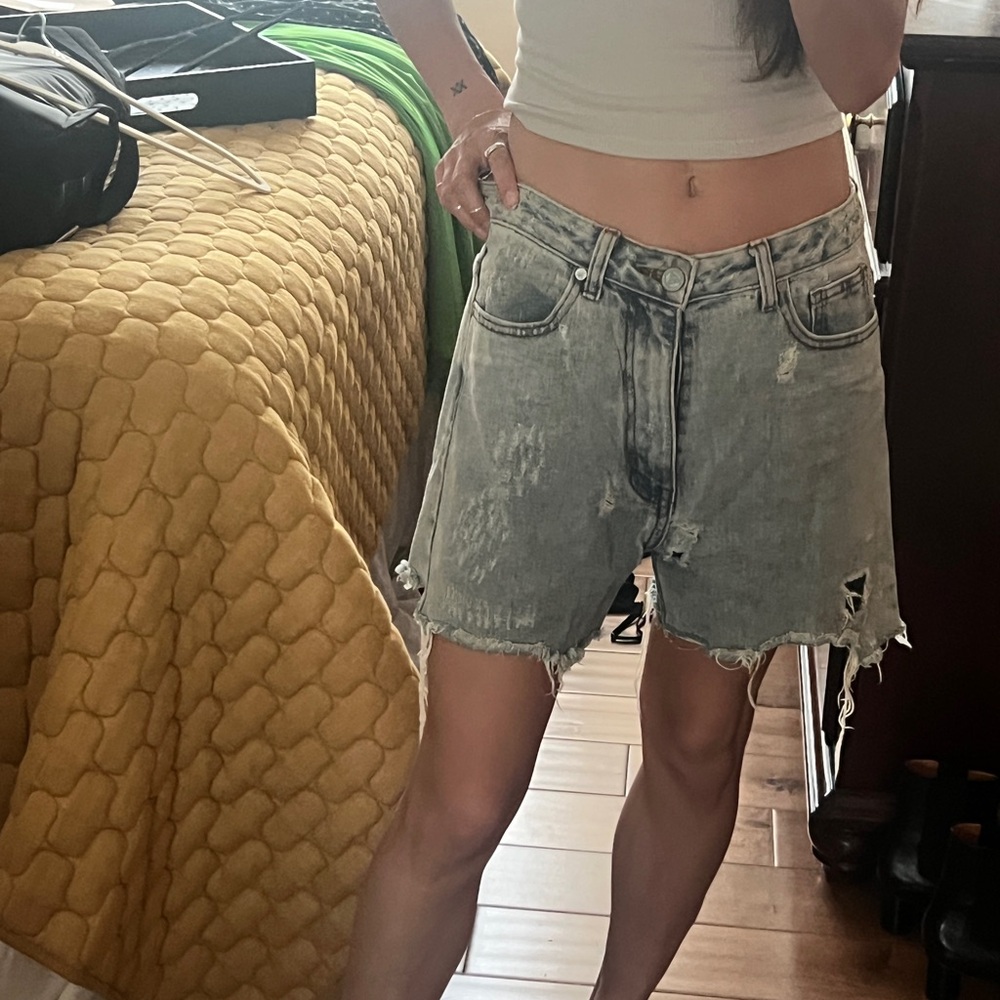UNIF Distressed Denim Shorts - Picture 2 of 4